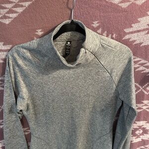 90 Degree By Reflex Gray Long Sleeve Tee